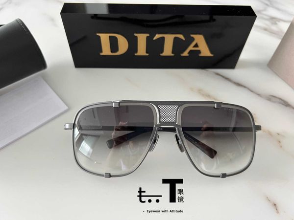 Lunettes de soleil à vendre uniquement les nouvelles lunettes de soleil Dita Mach-Five et sont faites à la main au Japon