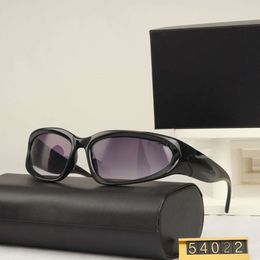 Gafas de sol para mujer Diseñador Hombre 23 Nuevas gafas de sol Montar Deportes al aire libre Millennium Metal Bisagra Moda con caja