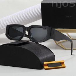 P zonnebril voor vrouw designer trendy zonnebril groot duurzaam frame met letters driehoek draagbare heren formele zakelijke schild zonnebril symbole PJ067 B23