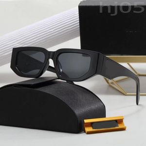 P lunettes de soleil pour femme designer lunettes de soleil à la mode grand cadre durable avec lettres triangle portable mens formel affaires bouclier lunettes de soleil symbole PJ067 B23
