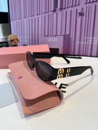 Gafas de sol para mujeres Gafas de sol de hombres de lujo diseñadores Ladie Lunette de Soleil Gafas Sun Opcional Sonnenbrillen Gafas de Sol con caja