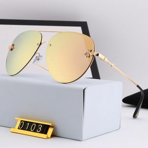 Lunettes de soleil pour femmes hommes classique été mode pilote Style métal cadre lunettes Top qualité UV Protection lentille