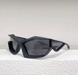 Gafas de sol para mujeres hombres verano 40049 estilo antiultravioleta placa retro marco especial gafas de moda caja aleatoria 2489278