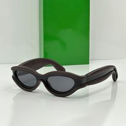 Zonnebrillen voor vrouwenhoens zonnebril esthetische zonnebril Movement Riding zonnebril Moderne Design Dynamic en Energetic Avant Garde Durfing Designer Shades