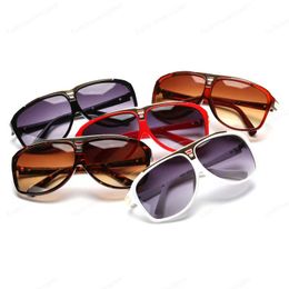 Lunettes de soleil pour femmes Lentille polarisante Designer Femmes Hommes Goggle Senior Lunettes pour femmes Lunettes Cadre Vintage Lunettes de soleil avec boîte Lunettes de soleil designer 0350