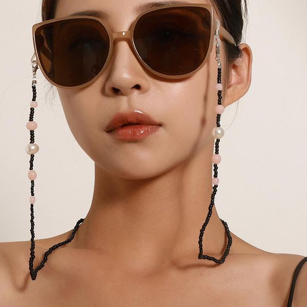 Lunettes de soleil cadres 2021 coréen Vintage perles de riz collier exquis masque chaîne sangle accrocher sur le cou porte-lunettes corde pour femmes sangles
