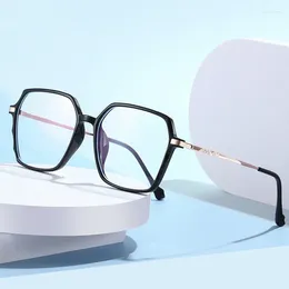 Lunettes de soleil Frame des lunettes de lumière bleu anti-réfléchissantes Protecteurs Eyewear Men Femmes Myopie Spectacles Lessages de prescription personnalisés