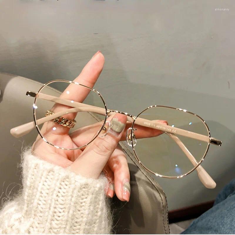 サングラスフレームFGレトロラウンドレディースメガネフレームファッションブランドデザイナークリアアンチブルーレイアイウェア男性光学ユニークな眼鏡