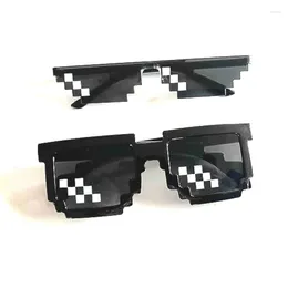 Zonnebrilmonturen Grappige Bril Vrouwen Mannen Veelhoekige Mozaïek Mannelijke 8 Bits Stijl Pixel Zon Glas Mode