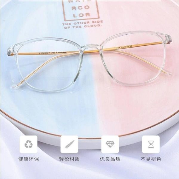 Lunettes de soleil Cadres de haute qualité Combinaison ultra-légère Poids seulement 7 grammes de lunettes Cadre pour femmes Lunettes de vue en gros