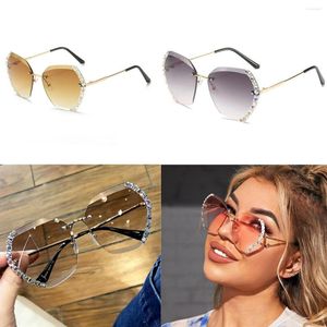 Monturas de gafas de sol de lujo con diamantes de imitación de gran tamaño para mujer, gafas con degradado para exteriores