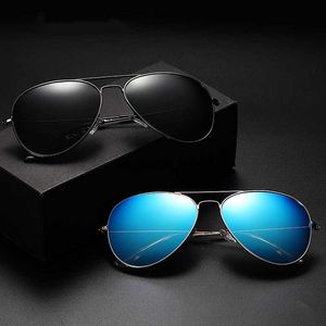 Lunettes de soleil encadrent hommes femmes Pilote Trendy Lunettes de soleil Vintage UV400 Protection Shades Eyewear Eyewear Riding Randon