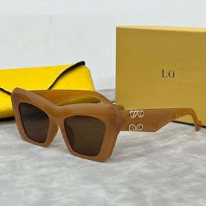 Les lunettes de soleil encadrent les femmes Femmes Unisexe Vintage Designer Cat Design Eye for UV400 plage avec étui très bien