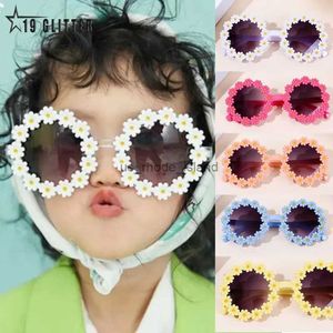 Lunettes de soleil Frames Enfants d'été mignonnes fleur acrylique Protection de soleil extérieur Lunettes de soleil bébé filles classiques lunettes de soleil enfants UV400