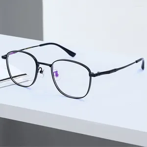 Zonnebrilmonturen Topkwaliteit ronde legering brilmontuur Personlized Fashion Design Damesbrillen voor optische bijziendheid Mannen op sterkte