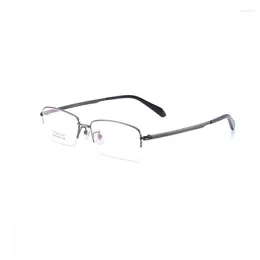 Lunettes de soleil Frames Largeur-142 Lunettes de titane masculin Cadre de lunettes optique à moitié optique Eyeglasse de lunettes Square Classic Oculos Vintage Oculos