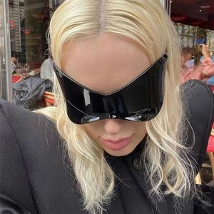 Zonnebrillen futuristisch voor mannen vrouwen oversized wrap rond punk y2k goggle sport zonnebril mode randloze tinten