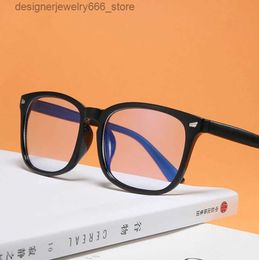 Lunettes de soleil verres de jeu Blue Light Blocking Men Femmes Square Bleu Filtre Blue Rays Optical Verres optiques Mattes Noirs transparents transparents Q240425