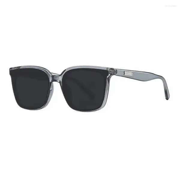 Lunettes de soleil Designers de monstres pour hommes doux pour les femmes Full Frame 10 couleurs Lunes extérieures conduisant des lunettes de soleil à la mode UV400 avec boîte