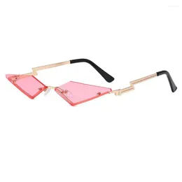 Lunettes de soleil confortables à porter, accessoires de vêtements de jeu de Cosplay polygone, accessoires de décoration de fête clairs et lumineux