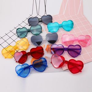 Zonnebrillen Halloween Cosplay Party-bril Hartvormige Clout Goggle Heart For Women UV400-bescherming
