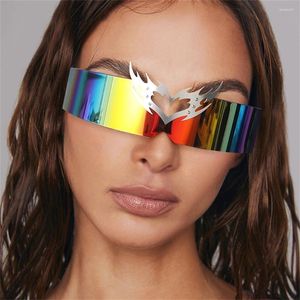 Lunettes de soleil bandeau en forme de coeur en forme de coeur des matériaux de haute qualité verres futuristes flamme confortable ajustement y2k