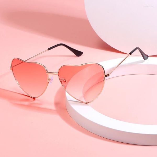 Lunettes de soleil en forme de coeur femmes hommes créateur de mode dégradé rose lunettes de soleil Vintage rétro mâle dames lunettes lunettes 2023