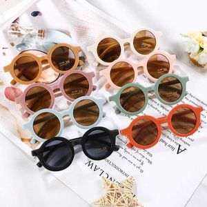 Lunettes de soleil coréens mignons de lunettes de soleil rondes pour enfants filles garçons enfants verres de soleil uv400 protection de sol gafas 240423