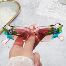 Lunettes de soleil dames Punk œil de chat femmes Unique coloré lunettes de soleil femme mode nuances UV400 Steampunk lunettes