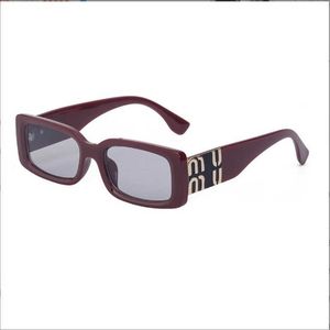 Gafas de sol Dama con gafas de sol rectangulares de color burdeos Letras de moda Gafas de lujo Parasol unisex Decoloración del espejo G221215