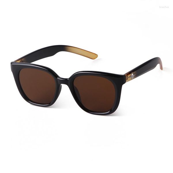 Gafas de sol LAURINNY Vintag Cat Eye Mujer Diseñador de marca Marco pequeño Gafas de sol Mujer Cateye Forma Retro Remache Negro Oculos