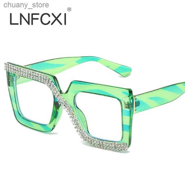 Lunettes de soleil lnfcxi surdimensionnées carrées de verres pour femmes carrés de lunettes transparentes nouvelles objectifs optiques noirs femelles de luxe Big Eyewear Y240416