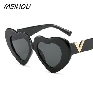 Lunettes de soleil Love Heart Shaped Femmes Mode Rétro Cat Eye Lunettes de soleil Designer Voyage Party Shades UV4003103