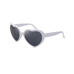 Lunettes de soleil Amour Effet spécial Lunettes en forme de coeur Mode Coeur Diffraction Montre Les veilleuses deviennent des accessoires de livraison directe Dhtwq