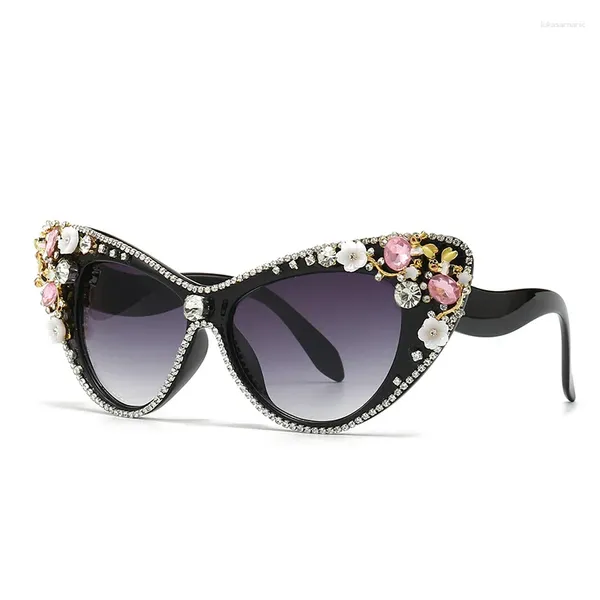 Gafas de sol de lujo Diamond Sexy Ladies Cat Eye Mujeres para hombres Diseño de marca vintage Tendencia Marco grande Crystal Rhinestone Sun Glass