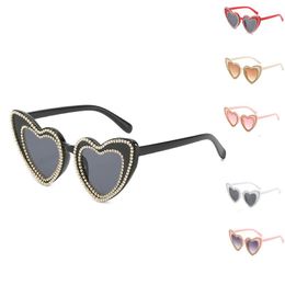 Lunettes de soleil de luxe femmes coeur rétro marque Design ombre lunettes de soleil décoratives pour hommes voyage visière miroir UV lunettes de Protection