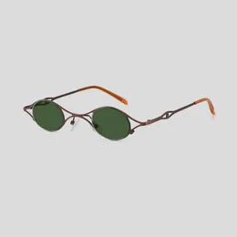 Lunettes de soleil en métal rétro ovale de petite taille avec verres antireflet vert foncé marron et gris verre coloré Vintage