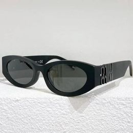 Gafas de sol Miu Gafas de sol del mismo tipo para mujer, gafas con montura ovalada, diseñador clásico, antideslumbrantes, UV400, gafas de sol con placa premium M054 con caja