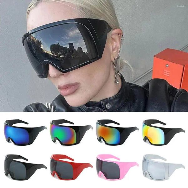 Gafas de sol Góggle de una pieza para mujeres Men Punk Sun Gafas Futurista Rave Curved Surnone Shades