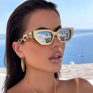 Lunettes de soleil surdimensionnées cadre épais or œil de chat femmes 2023 luxe concepteur chaîne jambe mode dames lunettes de soleil