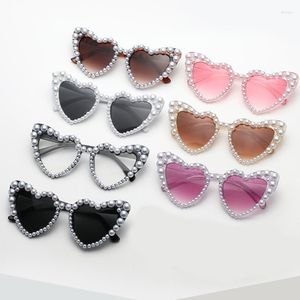 Gafas de sol Pearl Cat Eye para mujer Heart Bachelorette Party Y2k Bling Prom