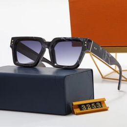 Lunettes de soleil personnalité lunettes de soleil irrégulières femmes classique grand cadre lunettes de soleil pour femmes à la mode lunettes de plein air nuances UV400 avec boîte