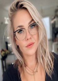 Lunettes de soleil Pochromic Multifocal Progressive Reading Glasses Hommes Femmes Près de la vue Lady Cat Presbyte Lunettes Diopter FMLSungla5234299