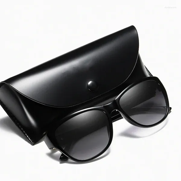 Lunettes de soleil Femmes polarisées Brand Designer Retro Females Sun Glasses For Driving Shades Gafas UV 400 Black 6131