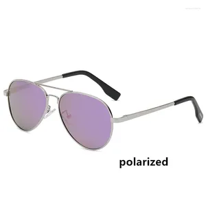 Lunettes de soleil miroir violet polarisé conduisant les femmes hommes 2023 Double pont de shopping extérieur Vintage rouge UV400