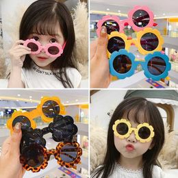 Lunettes de soleil Raindo Fashion Enfants Cute Fleur Fleur Lunettes de soleil Garçons Bébé Bébé extérieur Polaris Sun Glasses Péorches UV400 Shades Goggle