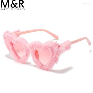 Zonnebril Retro Hartvormige Zachte Pluche Vrouwen Mode Blauw Roze Eyewear Trending Mannen Cat Eye Zonnebril Shades UV400