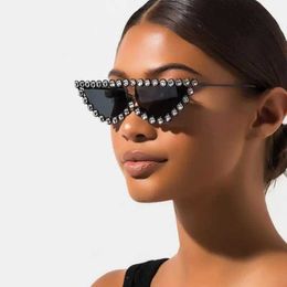 Gafas de sol Retro Luxury Crystal Diamond Cateye Gafas de sol para mujer Diseñador de marca Marco negro y rosa Ojos de gato Gafas de sol Sparkling J240322