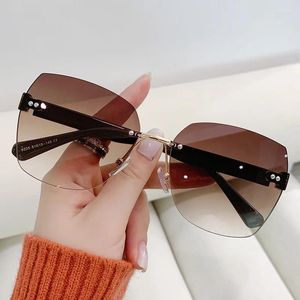 Lunettes de soleil sans monture, verres bicolores dégradés et accessoires de photographie de rue à la mode