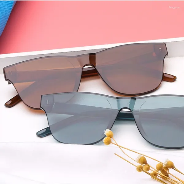 Gafas de sol Samjune Square Lente de una pieza Mujeres Plástico transparente Estilo masculino Gafas de sol Color caramelo claro Diseñador de la marca